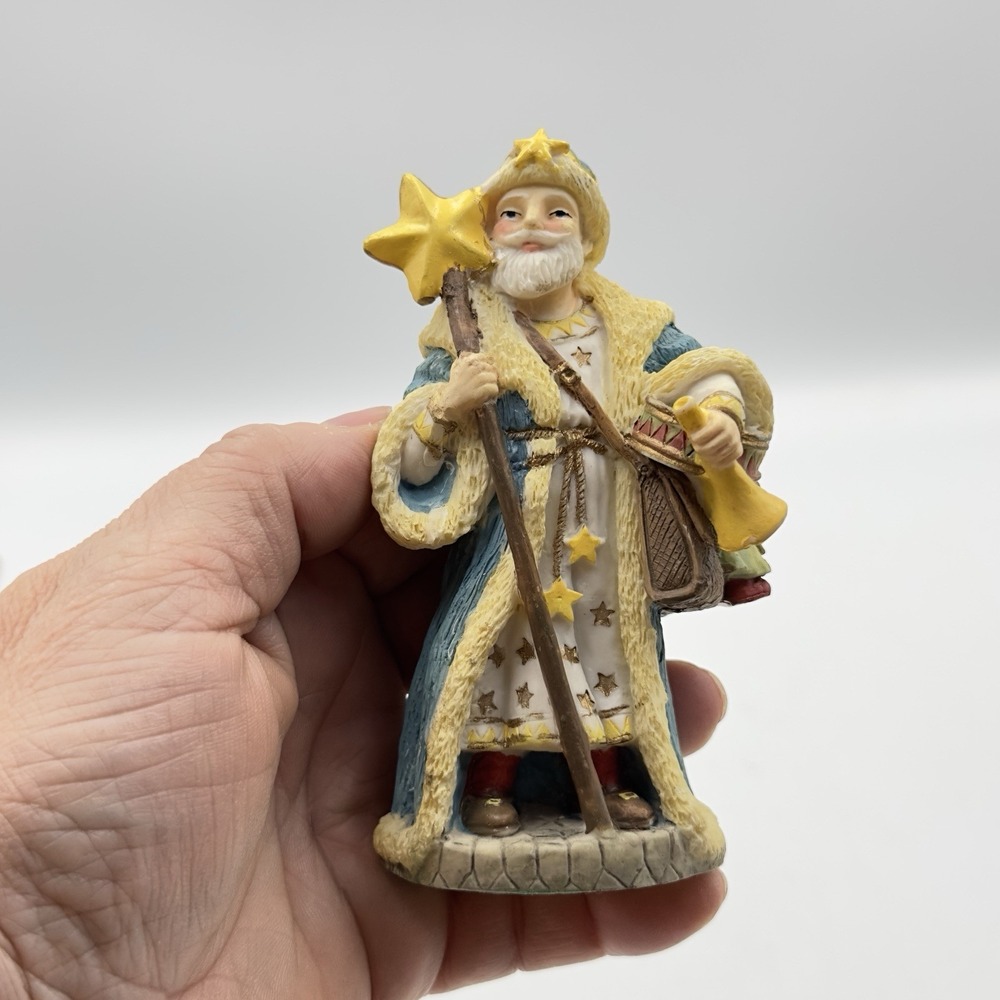 International Santa Claus Collection "Star Man" Poland 4 ½" Figurine 1992